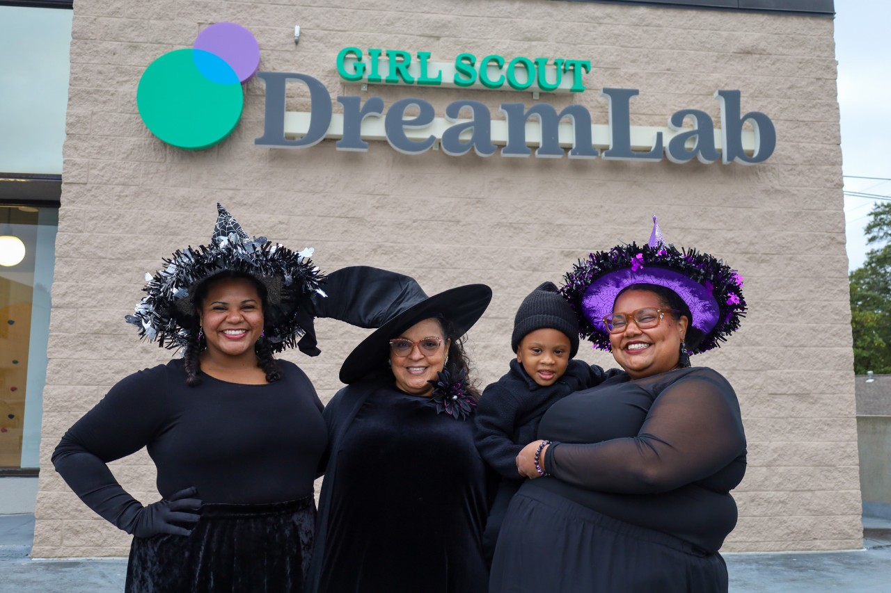 Trick or Treat With Girl Scouts